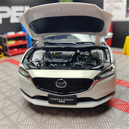 1:18 Mazda 6 Atenza