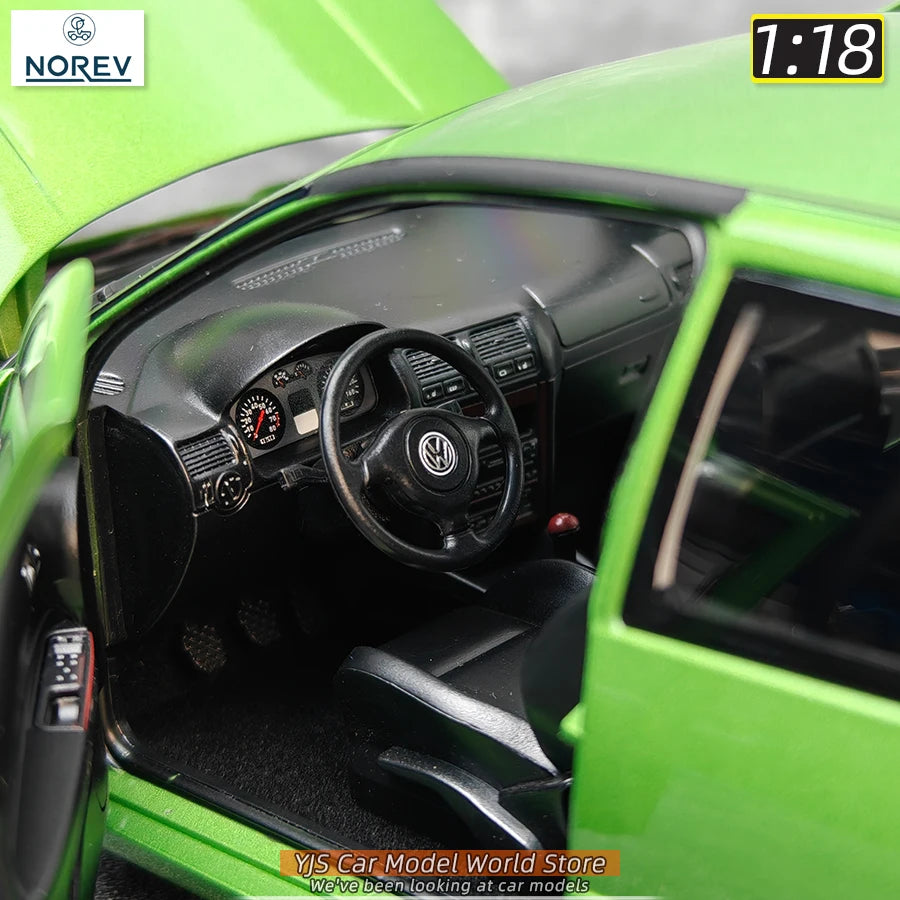 1:18 1998 Volkswagen Golf GTI