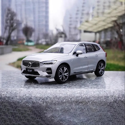 1:18 2023 VOLVO XC60