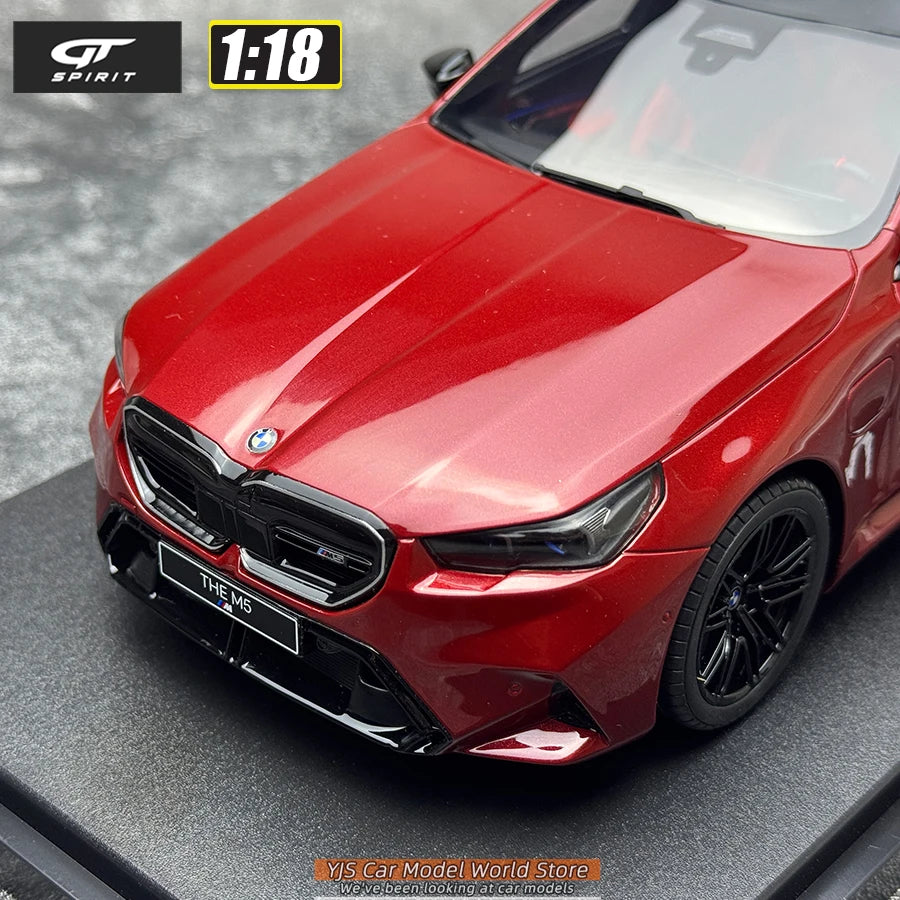 1:18 BMW M5 Touring 2025