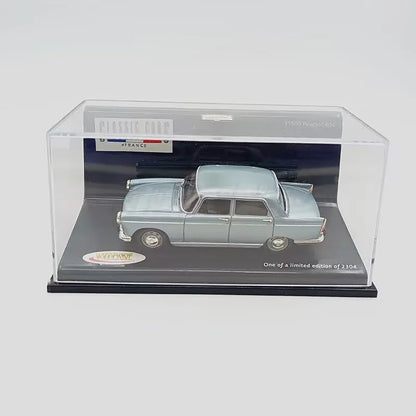 1:43 Peugeot 404 1970 Classic Car Model