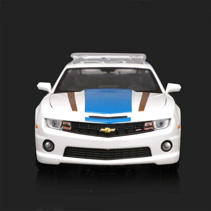 1:24 Chevrolet Camaro SS 2010