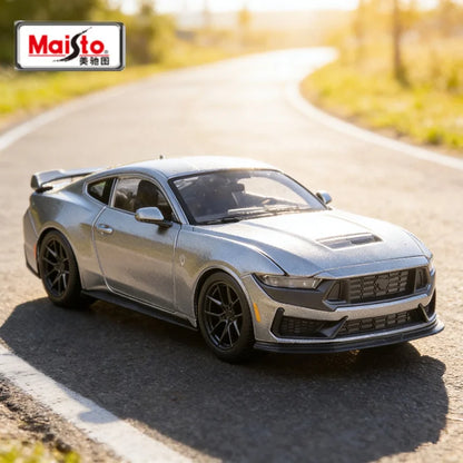 1:24 Mustang Dark Horse 2024