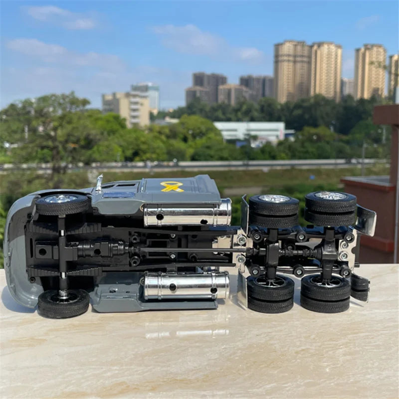 1:32 Semi Trailer Truck Head