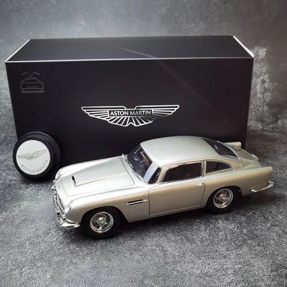 1:18 Aston Martin DB5