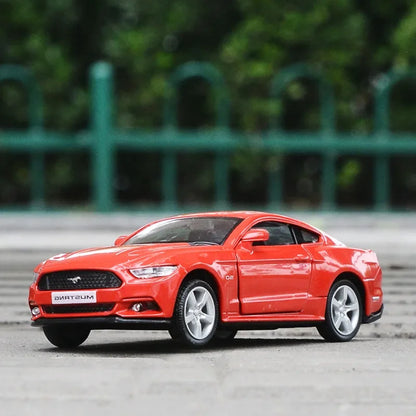 1:36 Ford Mustang GT