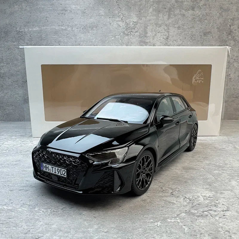 1:18 Audi RS3 2025