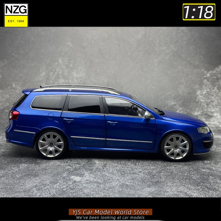 1:18 Volkswagen Passat Estate R36
