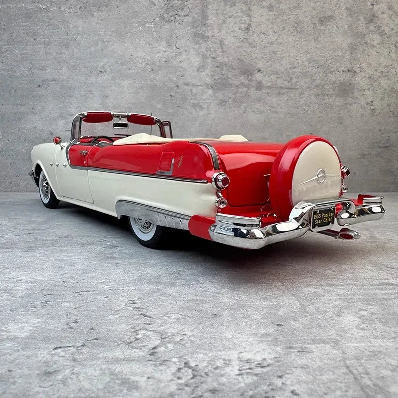 1:18 1955 Pontiac Star Chief Platinum Edition