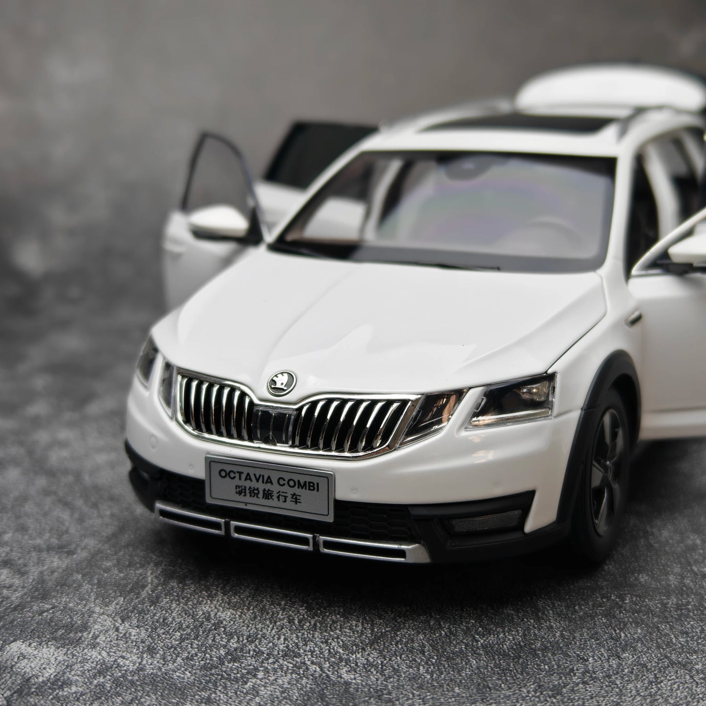 1:18 Skoda Octavia Combi