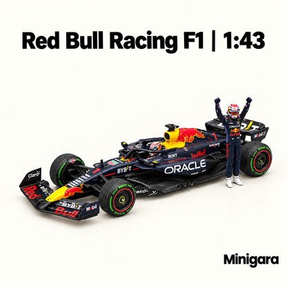 Bìa Red Bull Racing F1 cùng tượng tay đua