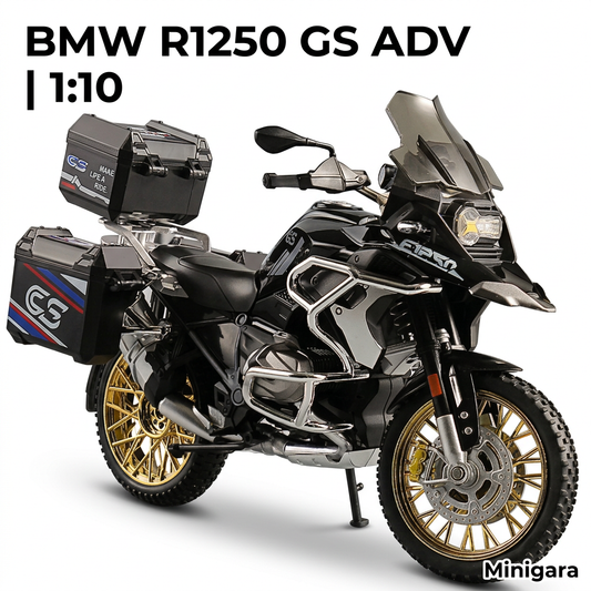BMW GS ADV đen cùng ba thùng hành lý