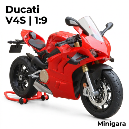Ducati V4S đỏ cùng chân chống sau
