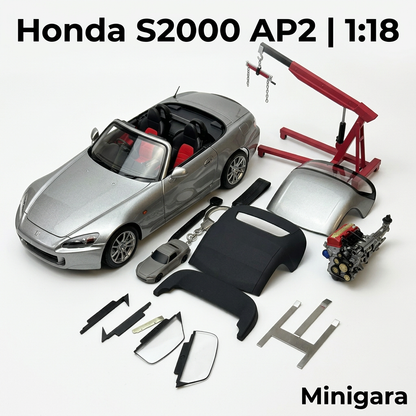 Honda S2000 bạc cùng bộ phụ kiện đúng nguồn