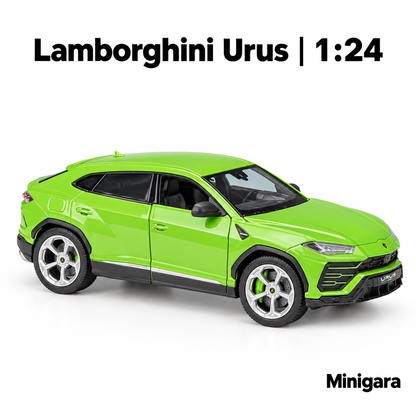 Lamborghini Urus xanh lime