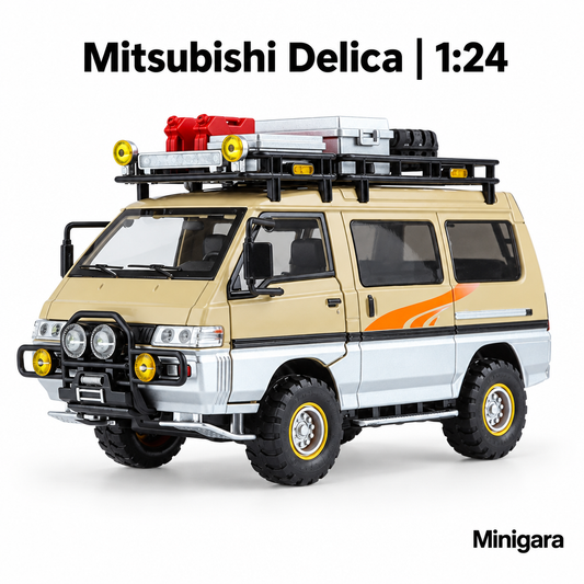 Mitsubishi Delica cùng gear trên nóc