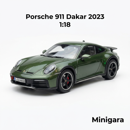 Porsche 911 Dakar 2023 xanh olive